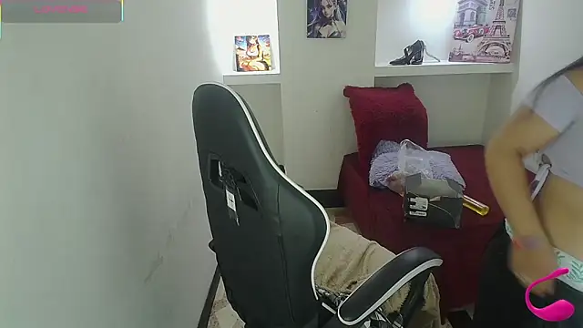 Charis 21 online show from January 31, 7:11 pm