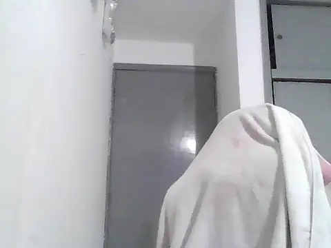 Snapshot of Charis_21 chatting on July 23, 4:21 am Charis 21 online show from July 23, 4:21 am
