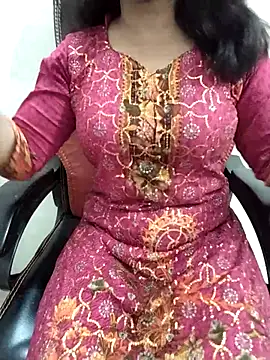 Jenifar- online show from April 25, 1:36 pm