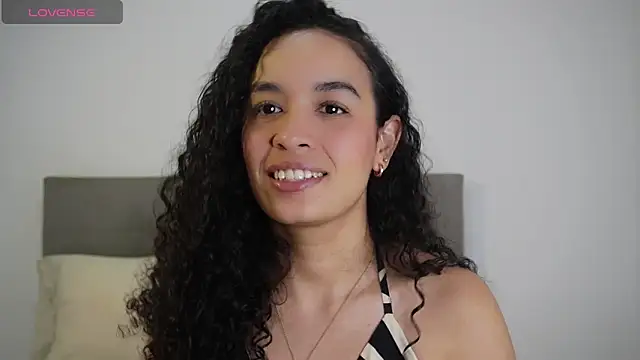 Snapshot of angela__98 chatting on September 15, 12:38 pm angela  98 online show from September 15, 12:38 pm