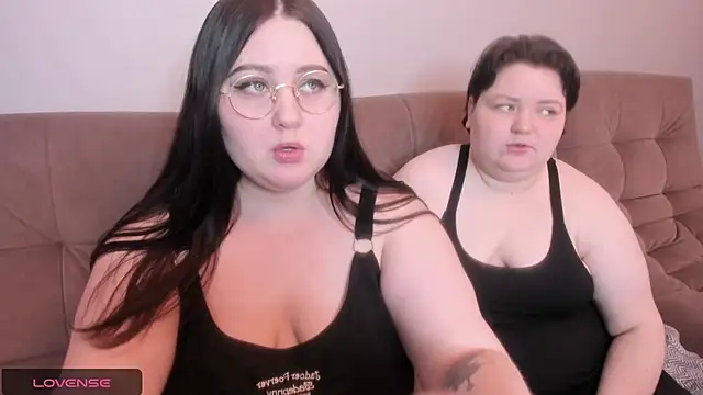 Snapshot of ihaveasecret_ chatting on January 28, 12:57 am ihaveasecret  online show from January 28, 12:57 am