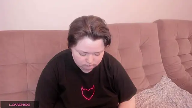 Snapshot of ihaveasecret_ chatting on February 2, 8:19 pm ihaveasecret  online show from February 2, 8:19 pm