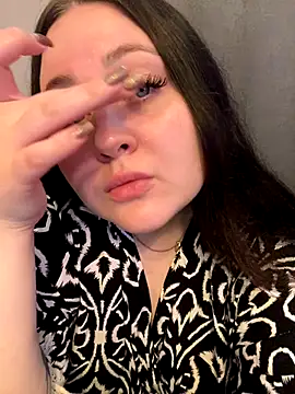 Snapshot of ihaveasecret_ chatting on October 9, 3:21 pm ihaveasecret  online show from October 9, 3:21 pm