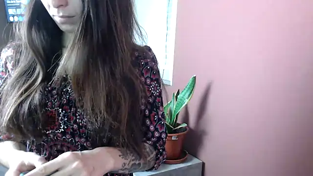 Sofiasweetsecret online show from April 22, 8:50 am