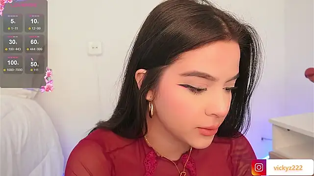 Victoriaxx  online show from February 24, 9:40 am