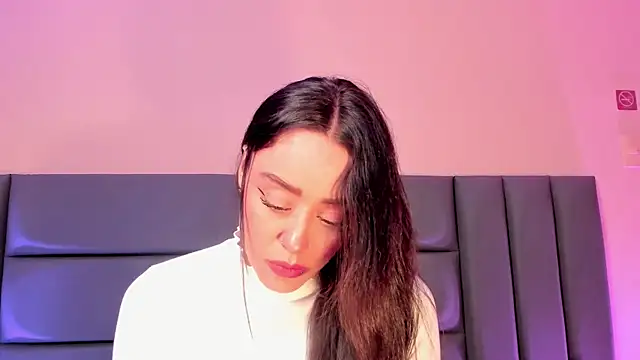 NoraDasilva online show from March 13, 12:48 am