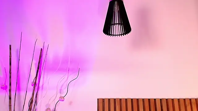 NoraDasilva online show from September 13, 12:21 am