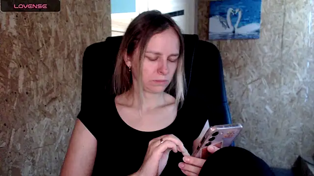 Snapshot of las_sweet chatting on June 20, 10:29 am las sweet online show from June 20, 10:29 am