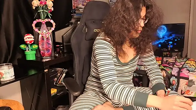 ShinyCherub online show from February 18, 9:54 am