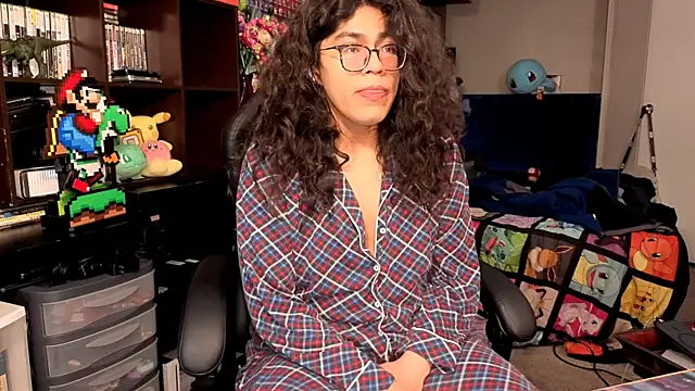 ShinyCherub online show from November 6, 1:06 am