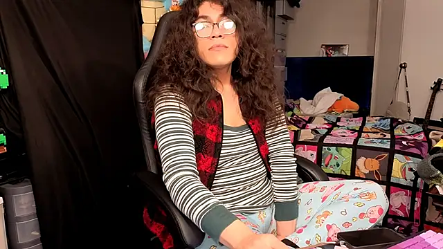 ShinyCherub online show from November 30, 6:39 am