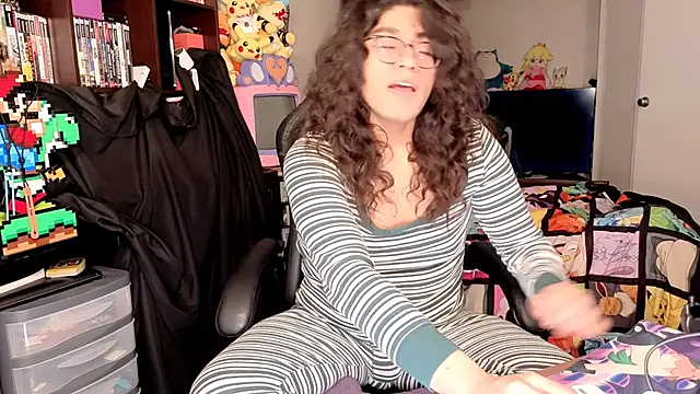 ShinyCherub online show from February 12, 12:38 am