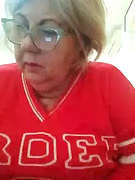 Snapshot of Merilulla chatting on February 3, 1:19 pm Merilulla online show from February 3, 1:19 pm