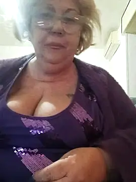 Snapshot of Merilulla chatting on February 15, 12:48 am Merilulla online show from February 15, 12:48 am