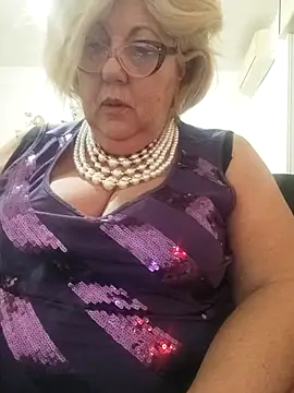 Snapshot of Merilulla chatting on March 13, 12:37 am Merilulla online show from March 13, 12:37 am