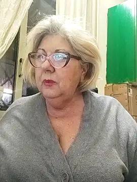 Snapshot of Merilulla chatting on March 18, 12:49 am Merilulla online show from March 18, 12:49 am