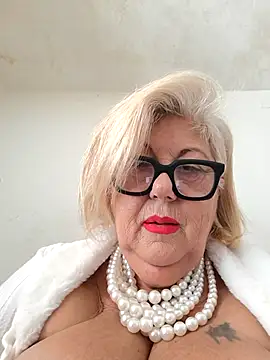 Snapshot of Merilulla chatting on October 22, 12:38 pm Merilulla online show from October 22, 12:38 pm