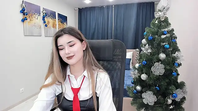 AnneTLi online show from December 24, 6:44 am