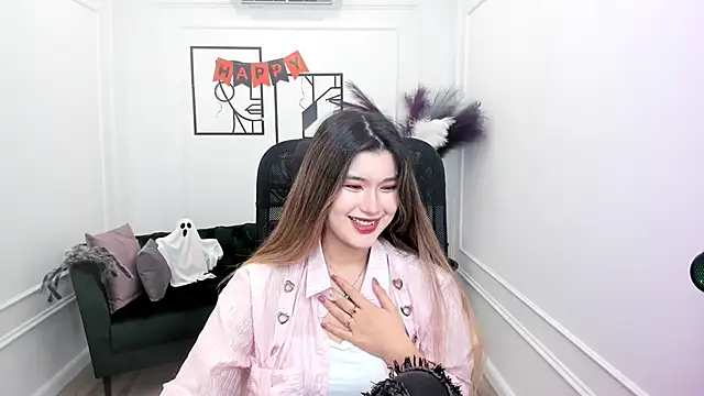 AnneTLi online show from October 24, 3:25 am