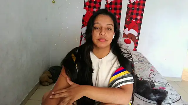 almaswan1 online show from December 16, 5:33 pm