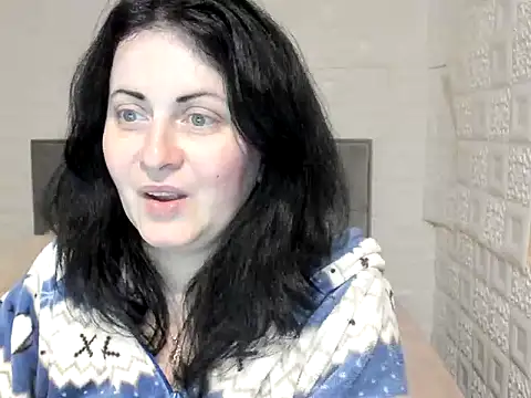 Snapshot of Lillian2 chatting on March 12, 4:41 am Lillian2 online show from March 12, 4:41 am