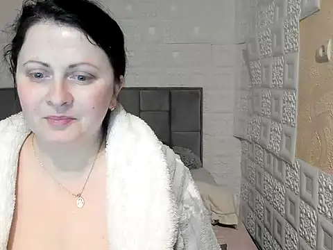 Snapshot of Lillian2 chatting on March 22, 4:37 pm Lillian2 online show from March 22, 4:37 pm