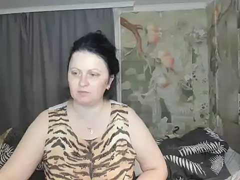 Lillian2 online show from November 13, 10:58 am