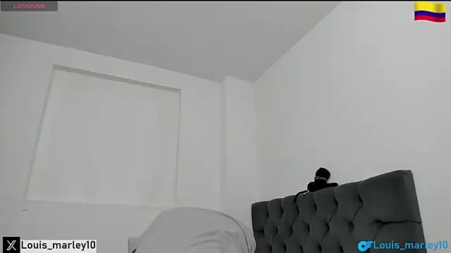 Snapshot of Louis_marley__ chatting on May 1, 7:29 pm Louis marley online show from May 1, 7:29 pm