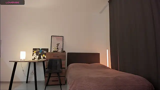 Snapshot of Alice_Dias chatting on September 27, 2:22 pm Alice Dias online show from September 27, 2:22 pm