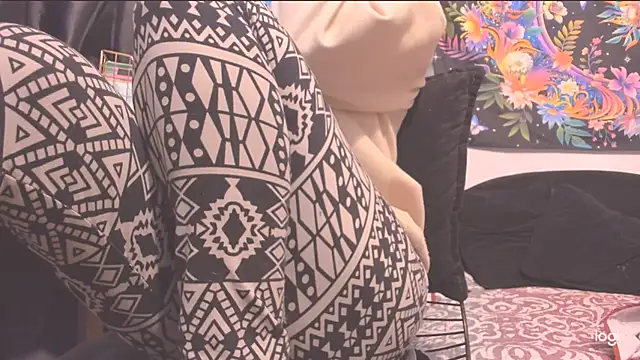 MYFAVOURITESTRAGER online show from October 18, 11:11 am