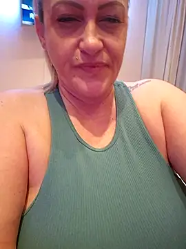 Isabellaa04 online show from December 7, 5:31 pm