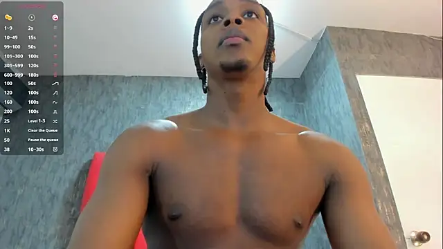 Snapshot of DominicSccott chatting on April 27, 1:09 pm DominicSccott online show from April 27, 1:09 pm