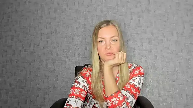 iam Venus online show from December 18, 2:45 pm