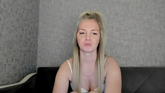 iam Venus online show from February 20, 3:45 pm