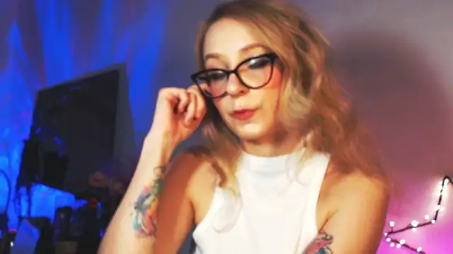 welliza online show from March 22, 11:20 pm