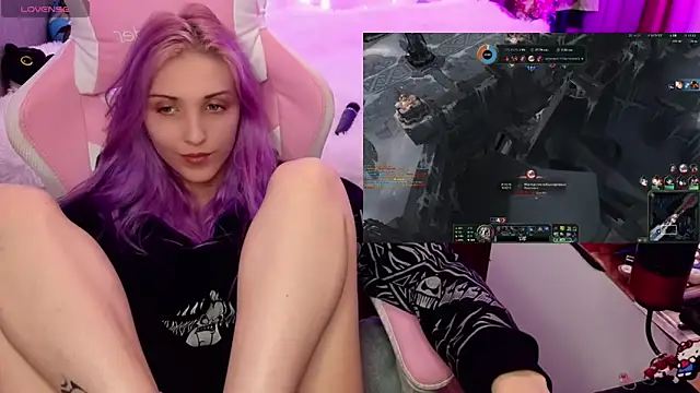 Violet Noir online show from January 31, 11:13 am