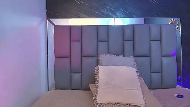  MiaBrown  online show from October 8, 12:03 pm