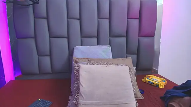  MiaBrown  online show from January 6, 12:09 pm