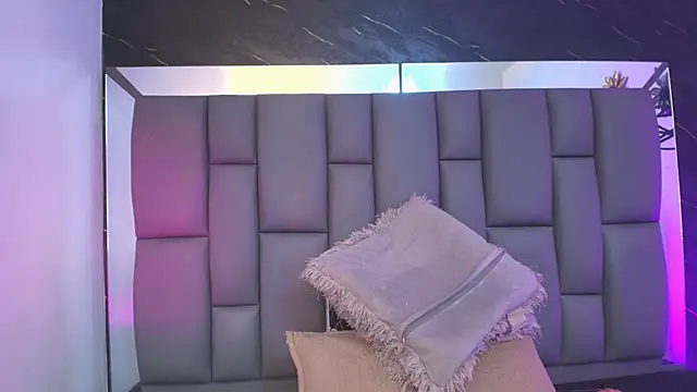  MiaBrown  online show from February 13, 12:12 pm