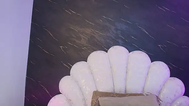  MiaBrown  online show from April 16, 12:06 pm