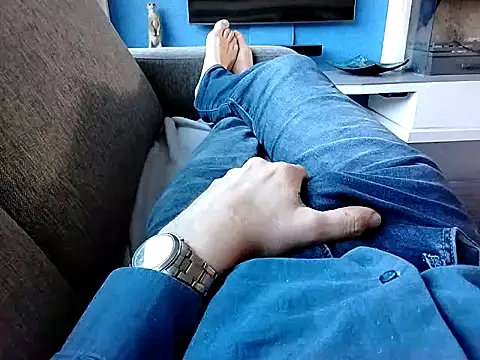 jk1981jk online show from March 8, 3:45 pm