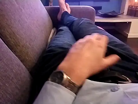 jk1981jk online show from March 17, 6:42 pm