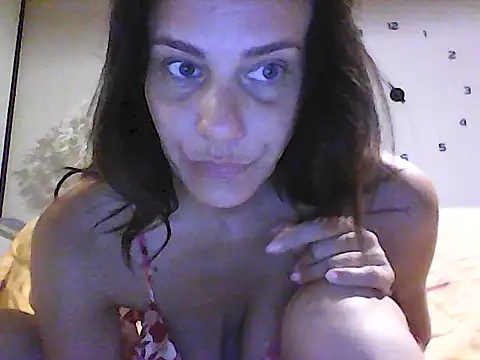 Snapshot of Emyly83 chatting on July 26, 10:00 am Emyly83 online show from July 26, 10:00 am