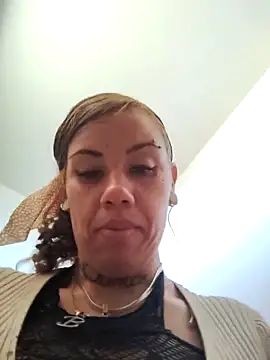 assonphatphat online show from November 23, 10:09 pm