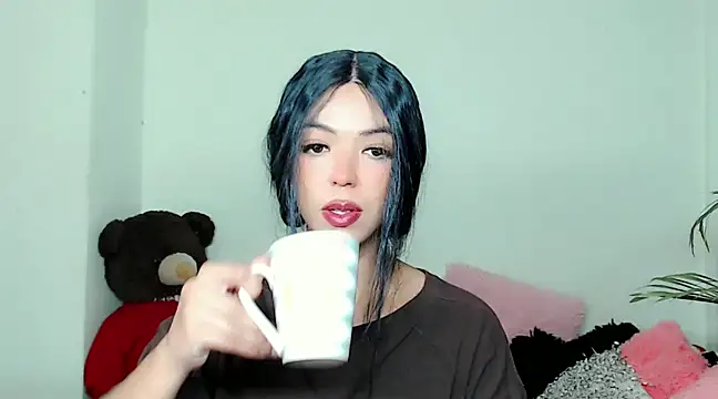 Snapshot of Tanedra_collings chatting on December 5, 3:48 am Tanedra collings online show from December 5, 3:48 am