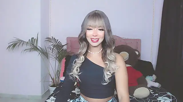 Snapshot of Tanedra_collings chatting on December 22, 2:28 am Tanedra collings online show from December 22, 2:28 am