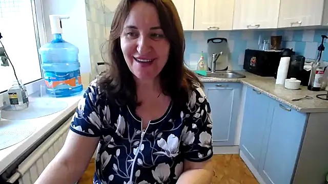 DonnaMagdalena online show from December 8, 9:57 am