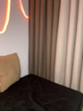 Snapshot of Merloth chatting on February 28, 3:51 am Merloth online show from February 28, 3:51 am