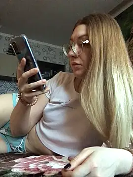  Sweet Love  online show from February 4, 12:33 pm