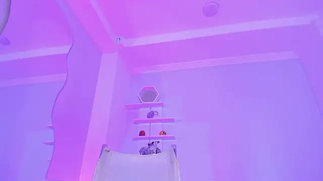 CamileHolmes online show from March 2, 7:43 am